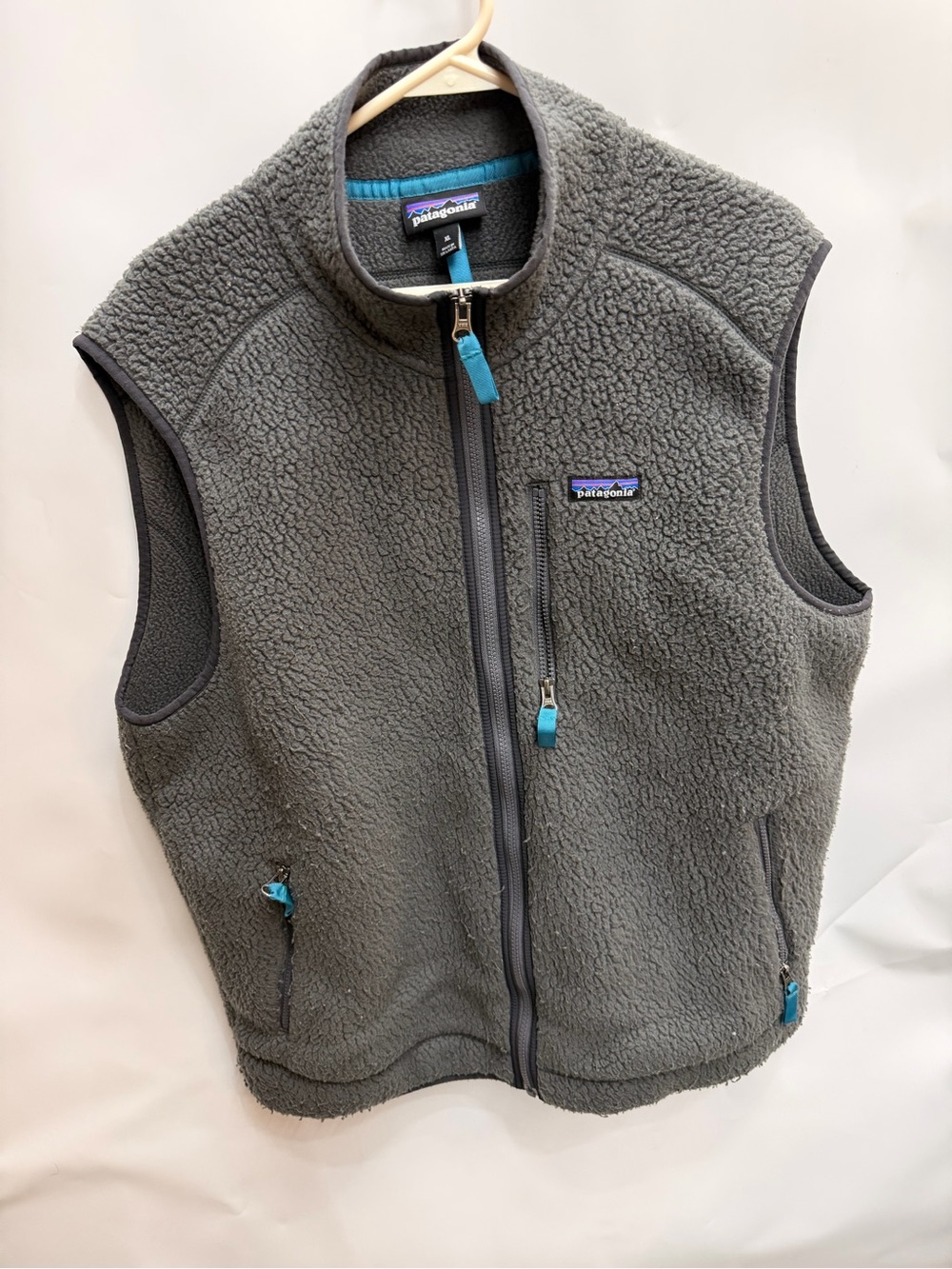 Patagonia Black Fleece Jacket with Teal Trim Men’s size XL